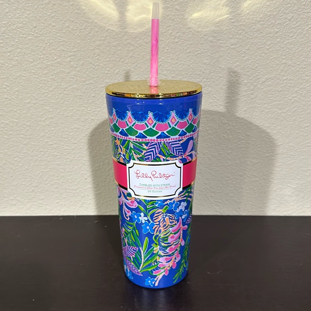 Lilly Pulitzer new 24 oz tumbler | How You Like Me Prowl